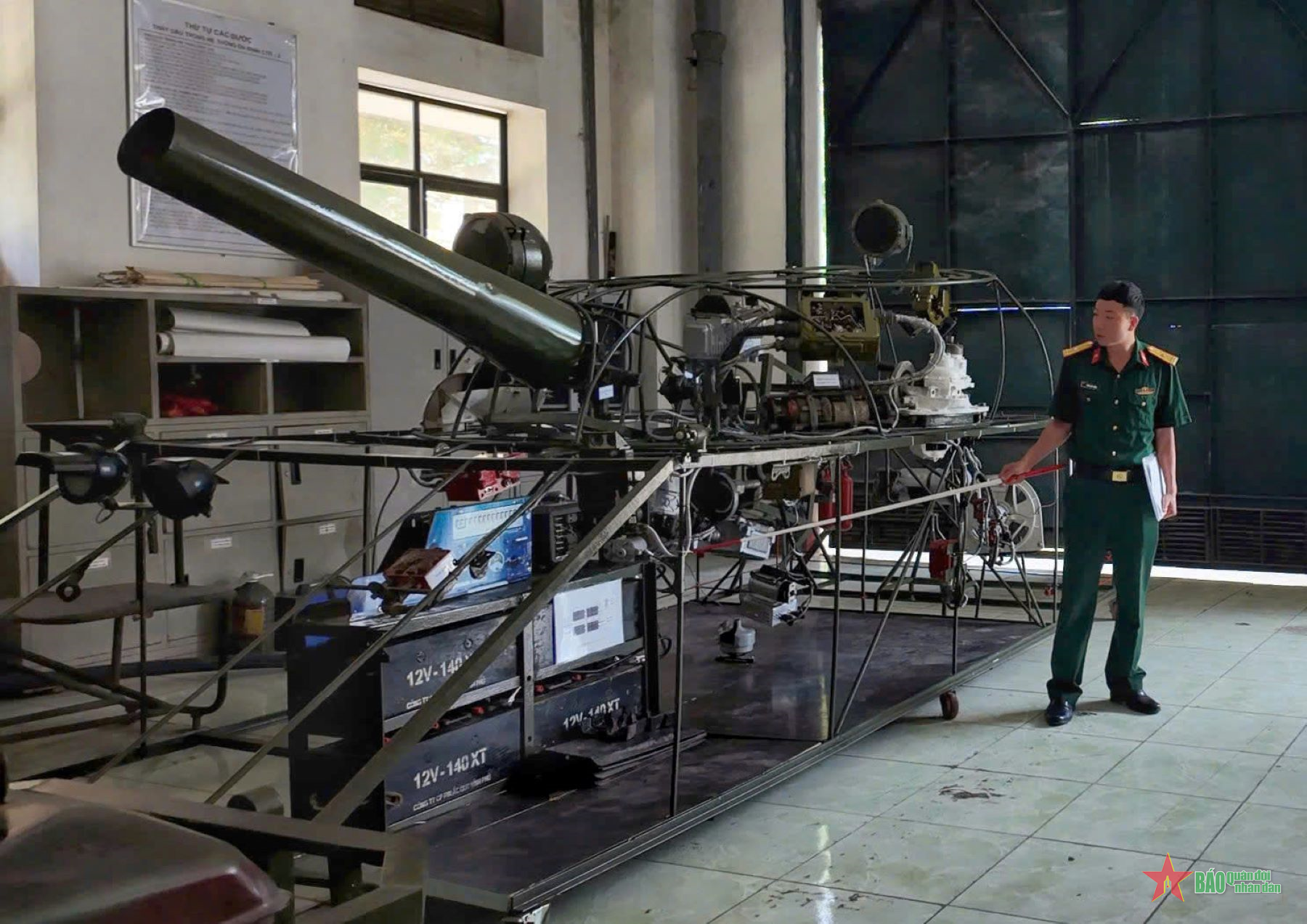 Làm chủ xe tăng T-55 nhờ mô hình thông minh